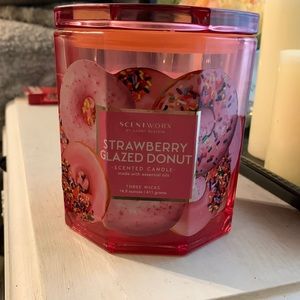 COPY - Scentworx by Harry slatkin strawberry glazed donut 14.5 oz